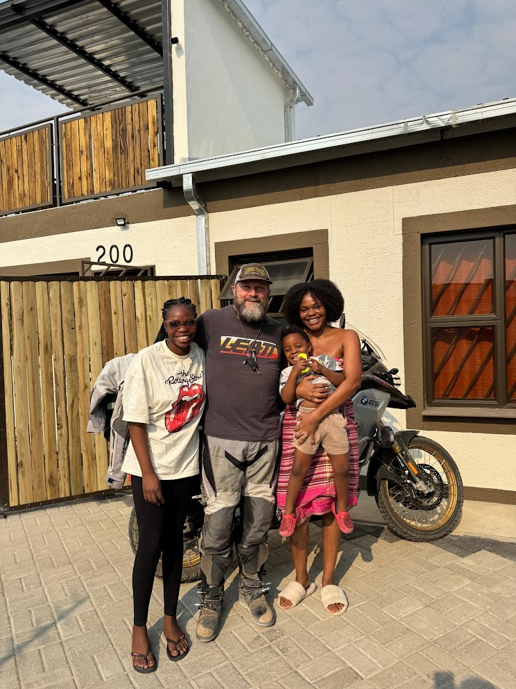 Ekuku – Departure and Ride to Lubango