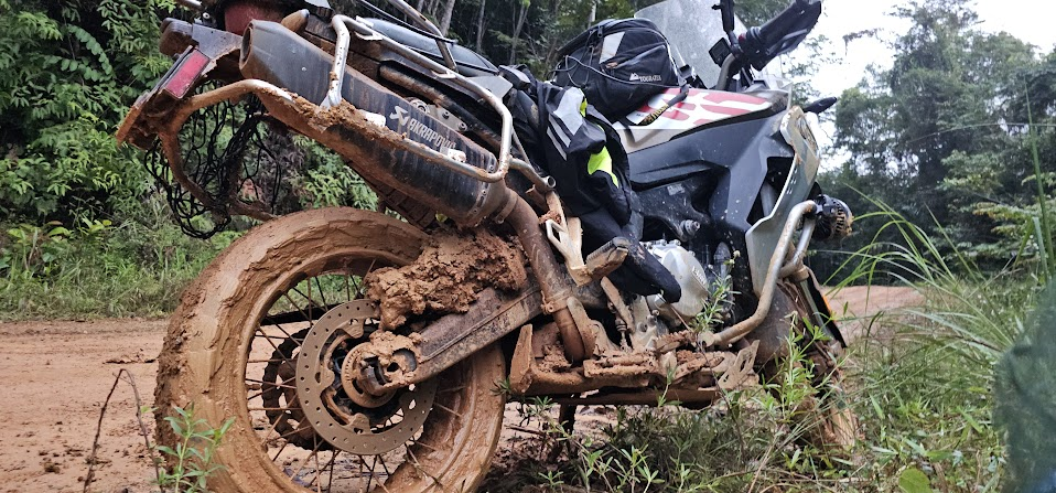 Libreville – Departure and Ride (crawl) to Oyem